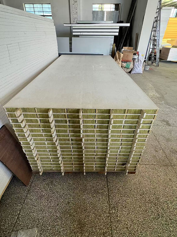 净化半面盐岩棉板